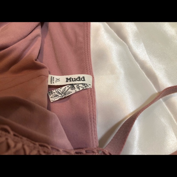 Cropped Camisole - Picture 6 of 6